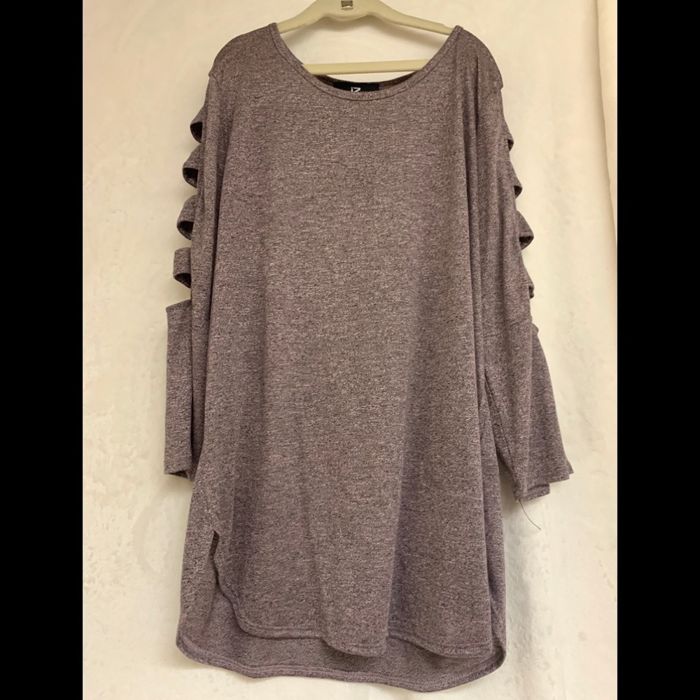 Cute comfortable blouse.